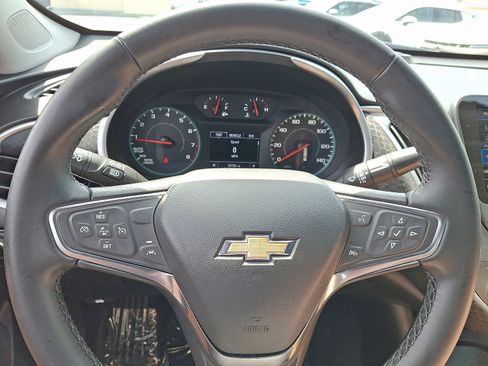 Used 2024 Chevrolet Malibu RS FWD image 19