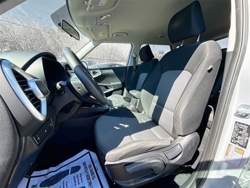 Used 2020 Kia Soul LX image 22