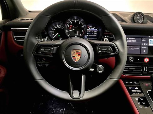 New 2026 Porsche Macan Turbo image 15