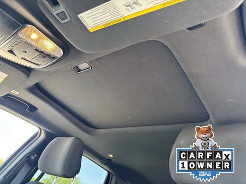 Used 2019 Jeep Grand Cherokee Laredo AWD/4WD image 18