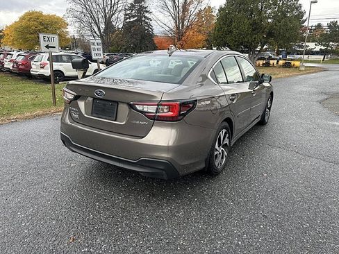 Used 2022 Subaru Legacy Premium image 5