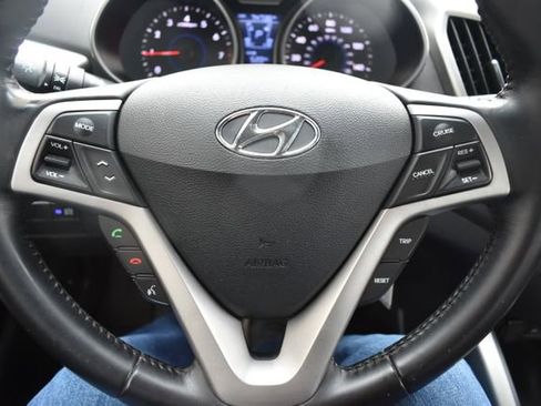 Used 2015 Hyundai Veloster RE:FLEX Edition image 21