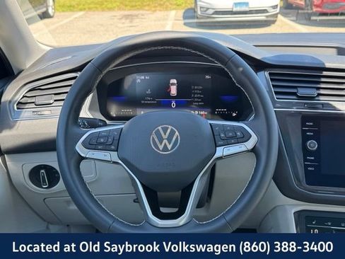Used 2023 Volkswagen Tiguan SE w/ Panoramic Sunroof Package AWD/4WD image 20