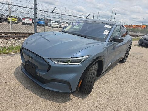 Used 2023 Ford Mustang Mach-E Premium AWD/4WD image 3