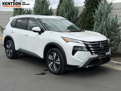 Used 2026 Nissan Rogue SL AWD/4WD image 8