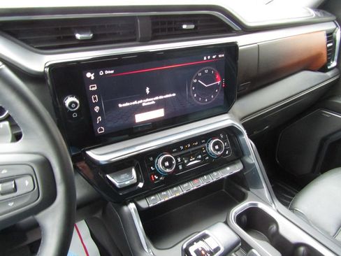 Used 2023 GMC Sierra 1500 Denali w/ Technology Package image 37