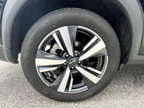 Used 2026 Nissan Rogue SL AWD/4WD image 10
