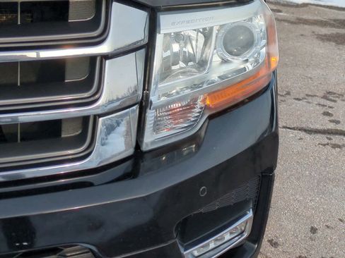 Used 2017 Ford Expedition Limited image 11
