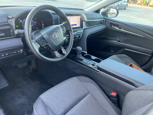 Used 2026 Toyota Camry LE FWD image 9