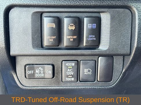 Used 2019 Toyota Tacoma TRD Pro AWD/4WD image 11