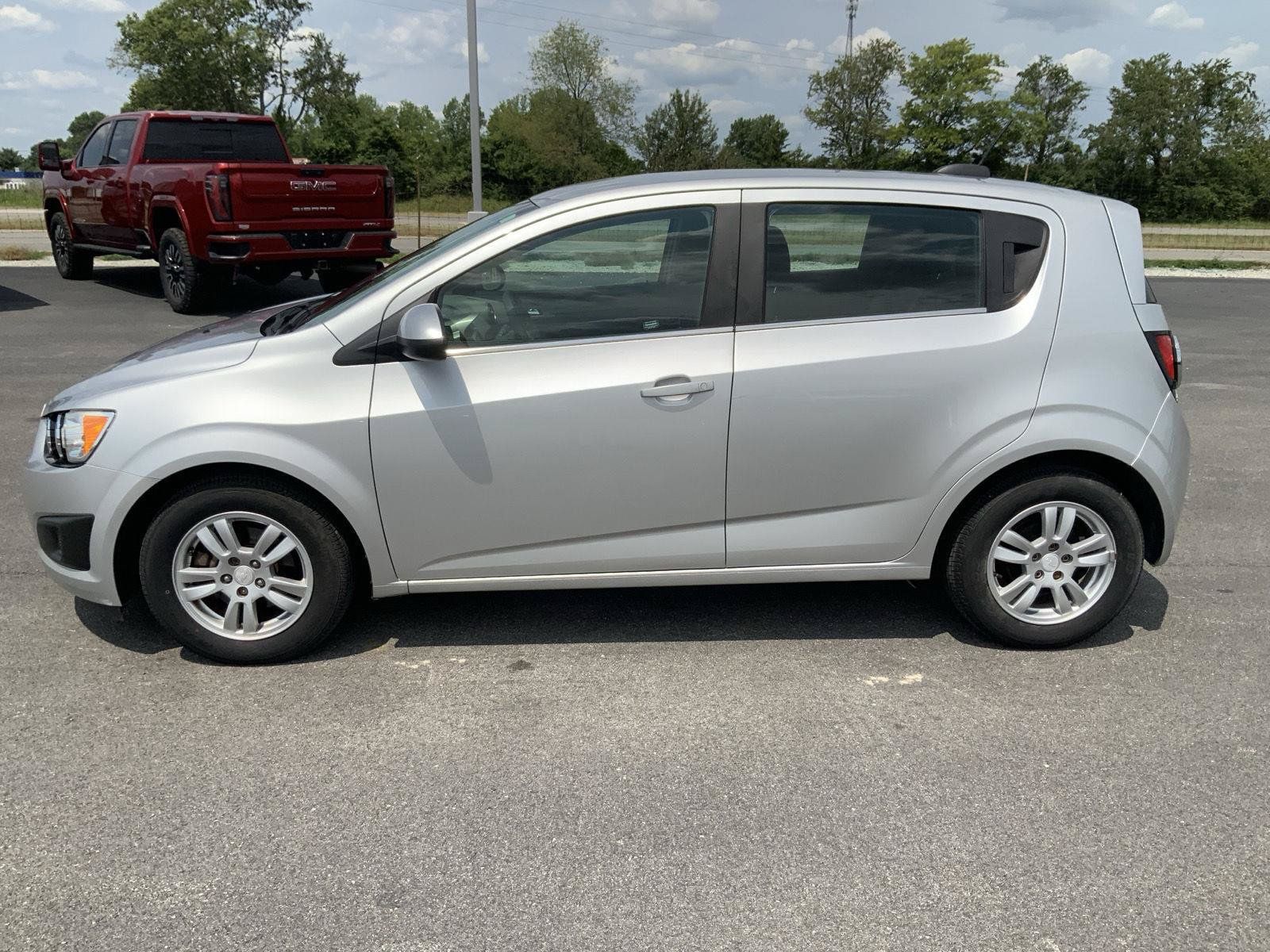 Used 2015 Chevrolet Sonic LT FWD image 7