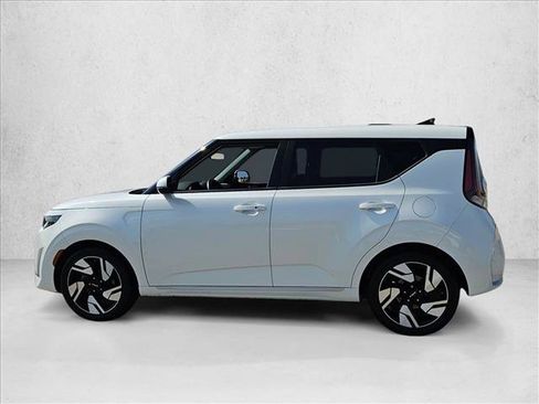 Used 2023 Kia Soul GT-Line FWD image 8