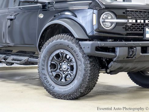 Used 2024 Ford Bronco Wildtrak image 4