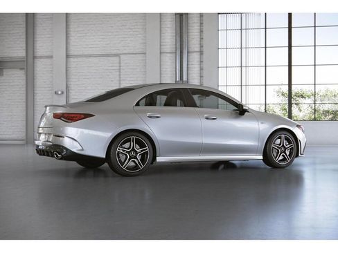 Certified 2022 Mercedes-Benz CLA 35 AMG 4MATIC image 20