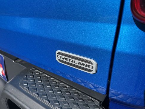 Used 2023 Jeep Gladiator Overland w/ Popular Equipment Package image 26