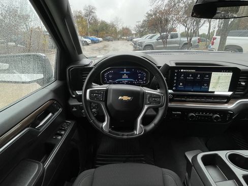 Certified 2025 Chevrolet Silverado 1500 LT image 11