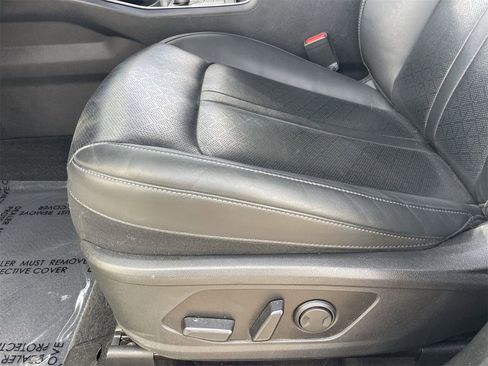 Certified 2022 Kia Sorento S image 19