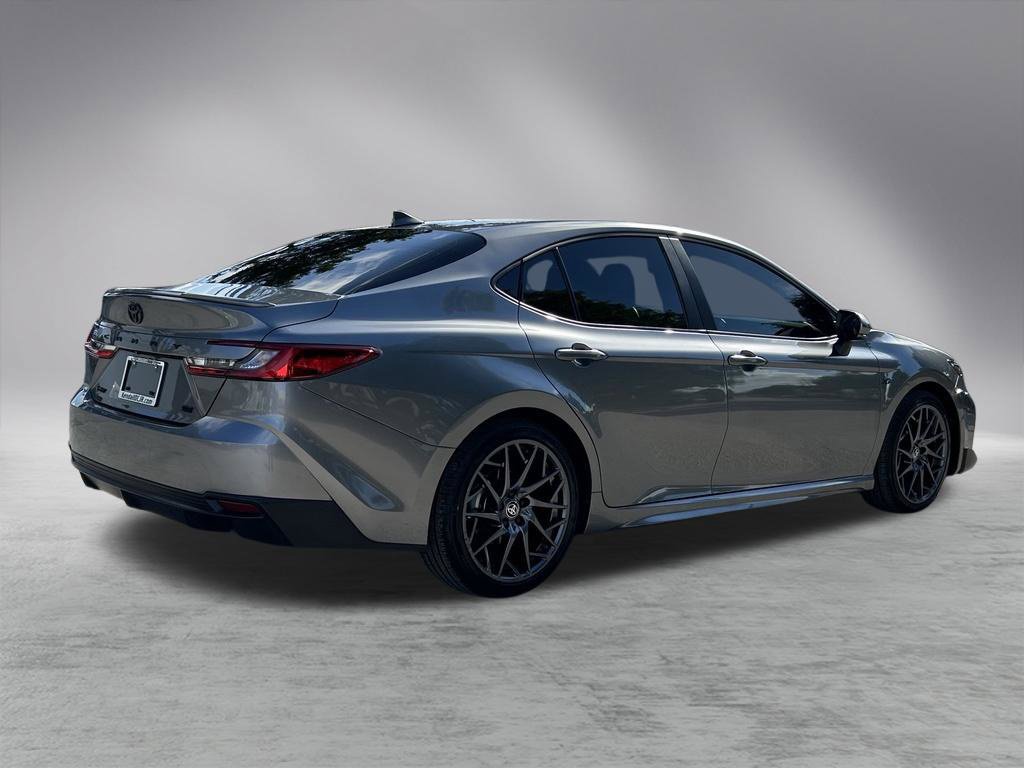 Used 2025 Toyota Camry SE FWD image 5