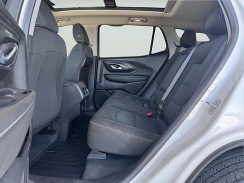 Used 2022 GMC Terrain SLE w/ Driver Convenience Package AWD/4WD image 9