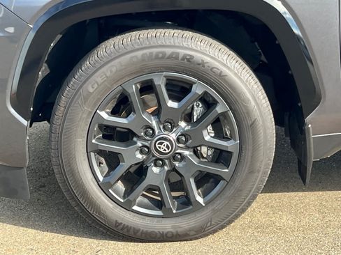 Used 2025 Toyota Sequoia Platinum AWD/4WD image 13