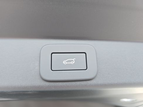 New 2025 Land Rover Range Rover Sport Dynamic SE image 13