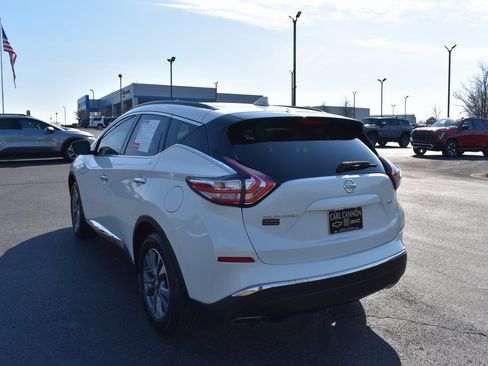 Used 2017 Nissan Murano SV image 4