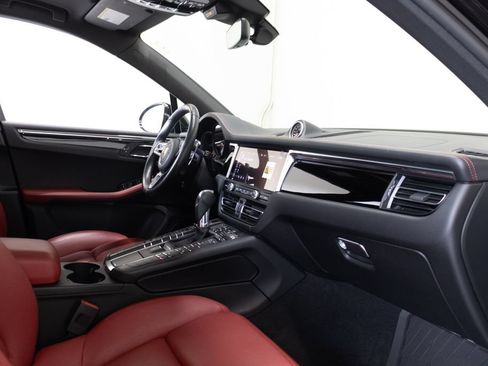 Used 2021 Porsche Macan S AWD/4WD image 22