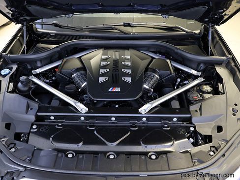 Certified 2026 BMW X5 M60i image 40