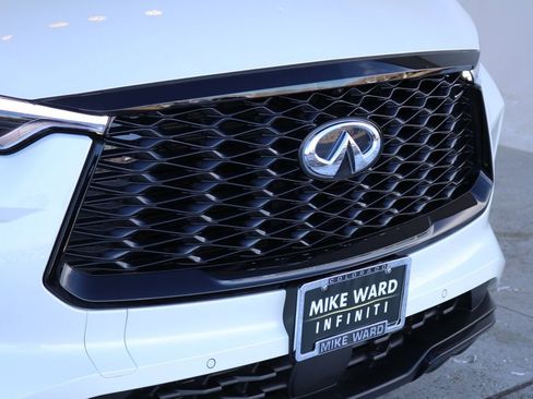 Certified 2025 INFINITI QX60 Luxe w/ Black Edition image 12