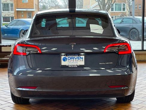 Used 2022 Tesla Model 3 Long Range AWD/4WD image 9