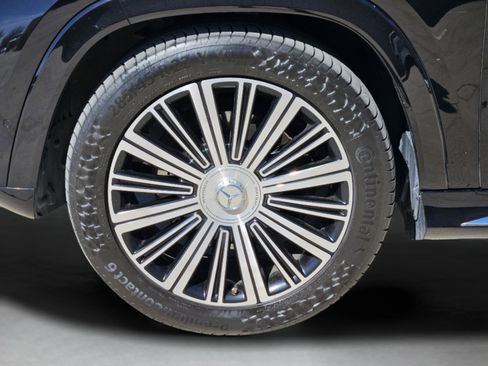 Certified 2024 Mercedes-Benz Maybach GLS 600 Maybach GLS 600 image 30