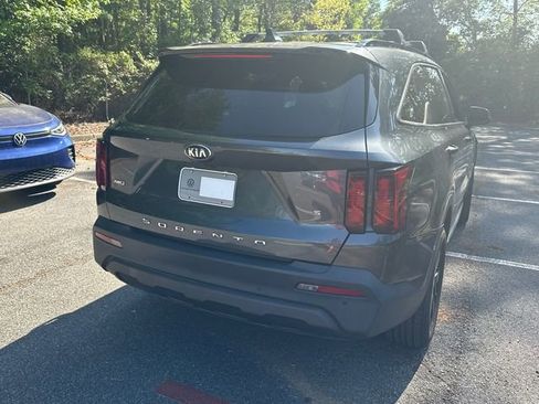 Used 2021 Kia Sorento S AWD/4WD image 5