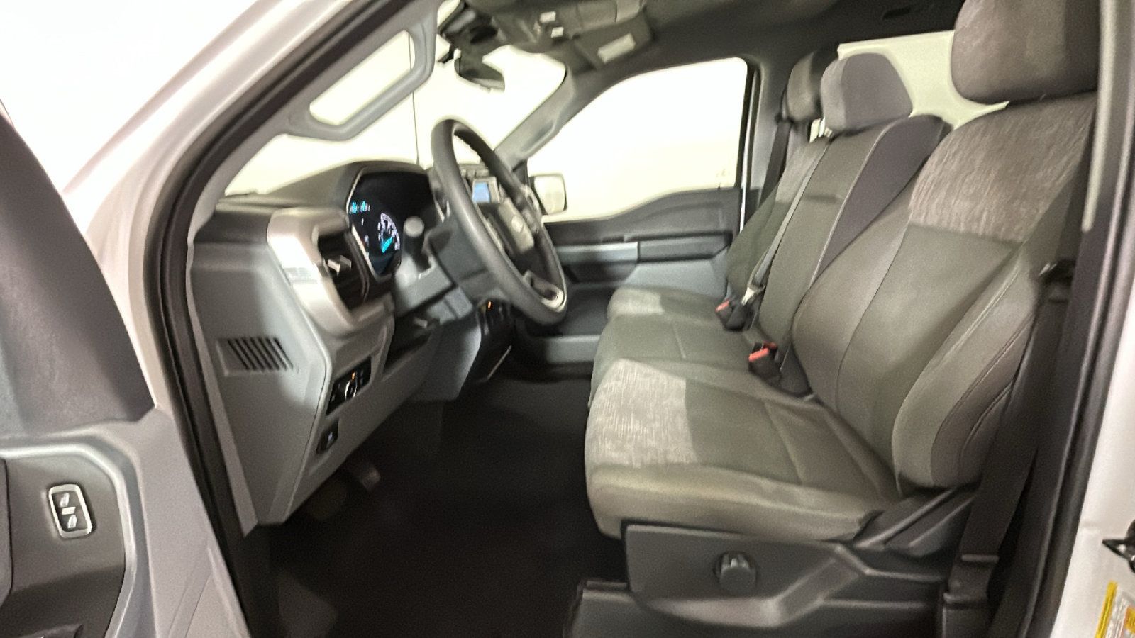 Used 2023 Ford F150 XLT w/ XTR Package AWD/4WD image 13