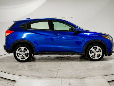 Used 2018 Honda HR-V LX image 11