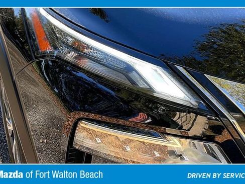 Used 2023 Nissan Rogue SV image 29