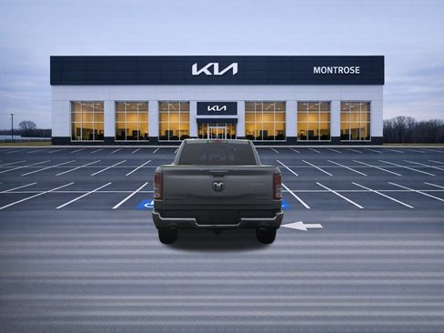 Used 2022 RAM 1500 Big Horn AWD/4WD image 7