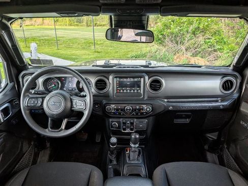 Used 2023 Jeep Wrangler Unlimited w/ Safety Group AWD/4WD image 32