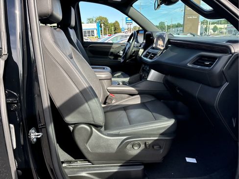 Certified 2023 Chevrolet Tahoe Z71 w/ Luxury Package AWD/4WD image 23