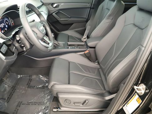 Certified 2024 Audi Q3 2.0T Premium Plus image 24