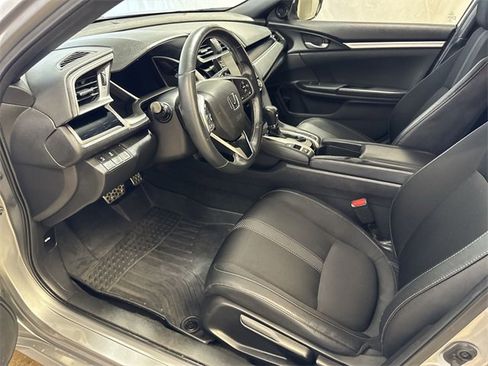 Used 2019 Honda Civic Sport image 11