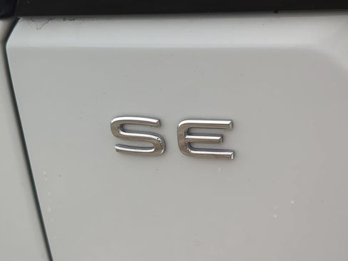 Certified 2025 Volkswagen Atlas Peak Edition SE AWD/4WD image 12