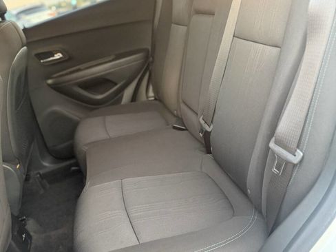 Used 2015 Chevrolet Trax LT w/ LT Sun and Sound Package image 19