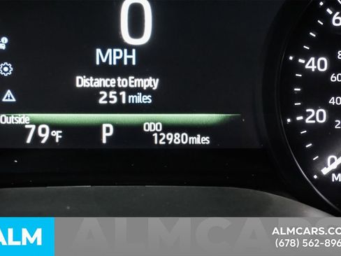 Used 2026 Toyota Sienna LE FWD image 54