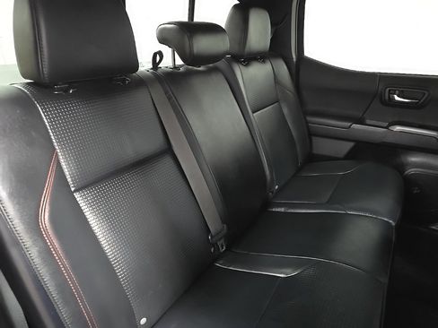Used 2022 Toyota Tacoma TRD Pro image 16