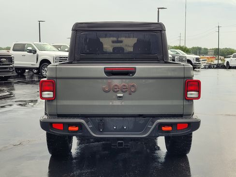 Used 2023 Jeep Gladiator Mojave w/ Cold Weather Group AWD/4WD image 5