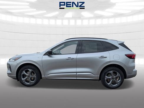 Used 2023 Ford Escape ST-Line AWD/4WD image 4