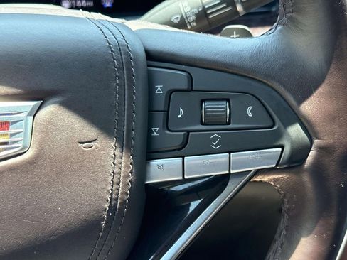 Used 2023 Cadillac Escalade Premium Luxury Platinum AWD/4WD image 37