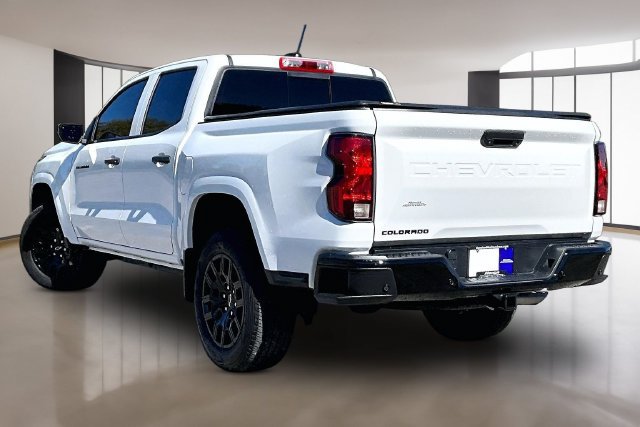 Used 2025 Chevrolet Colorado W/T w/ WT Custom Package RWD image 4