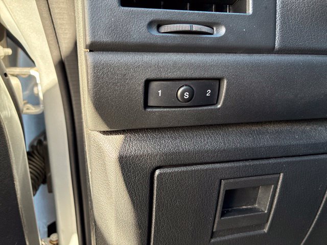 Used 2009 Jeep Liberty Limited w/ Premium Group AWD/4WD image 27