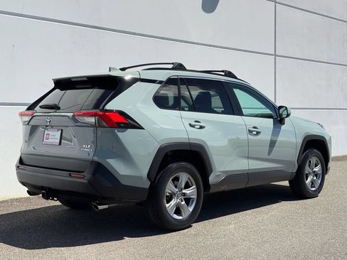 Certified 2022 Toyota RAV4 XLE w/ Convenience Package AWD/4WD image 7
